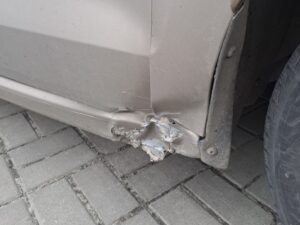 Вирівнювання та фарбування VW Polo в Дніпрі — Ракурс №1