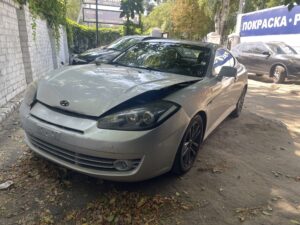 Рихтування та фарбування Hyundai Coupe в Дніпрі — Ракурс №1